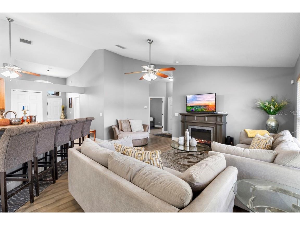 641 Rhodes Drive Deland FL 32720 V4945503 image9