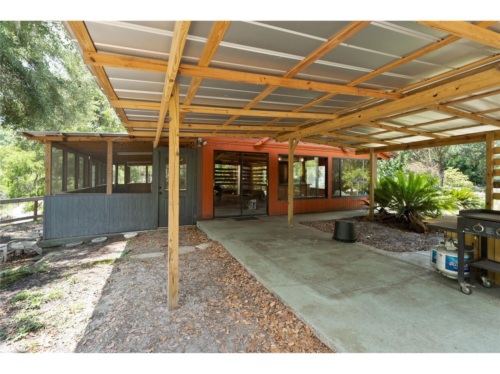 6410 Amelia Lane Dade City FL 33523 - WITHLACOOCHEE RIVER W7876745 image8