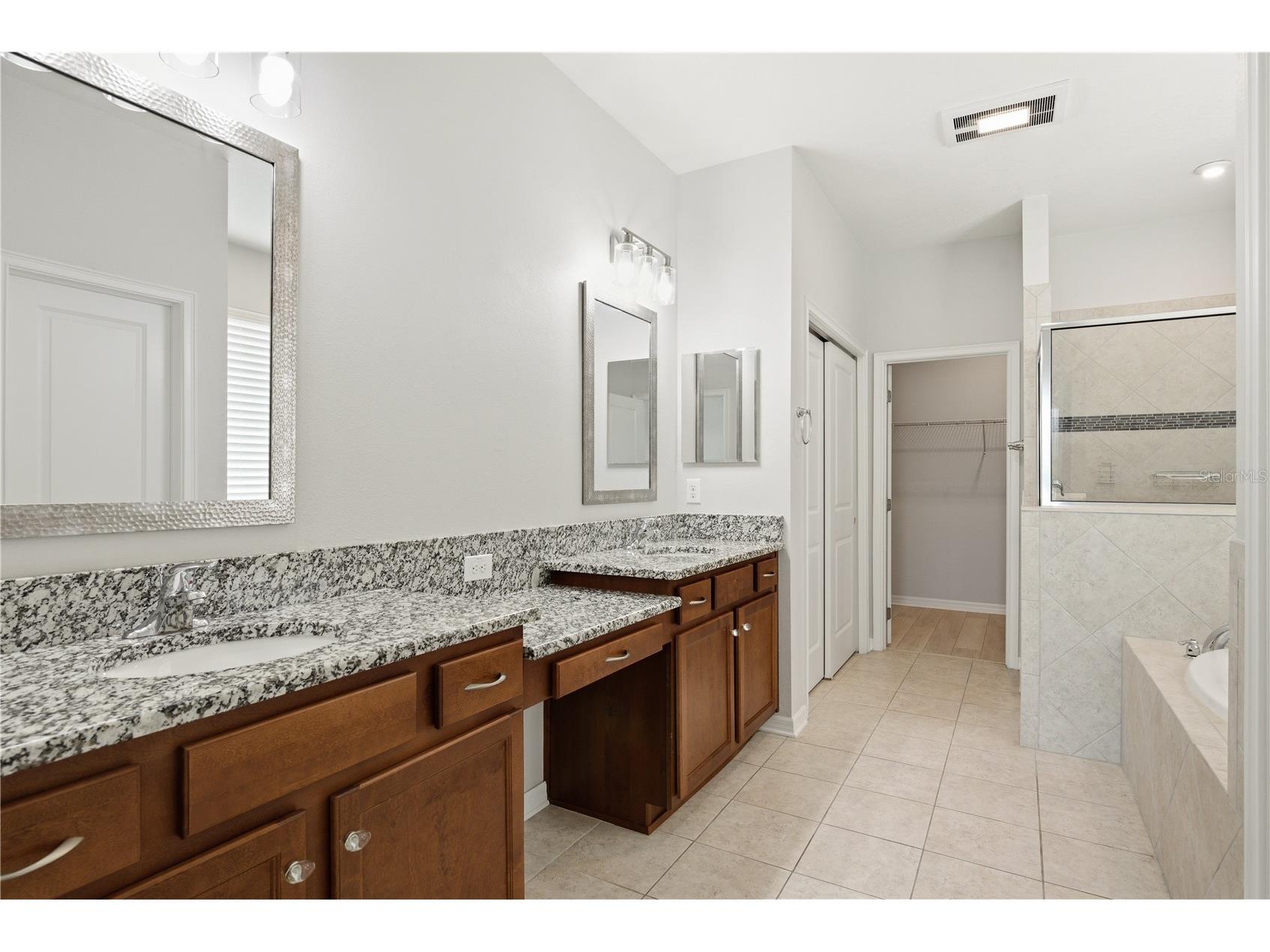 6410 Falling Oak Trail Wesley Chapel FL 33545 TB8511238 image27