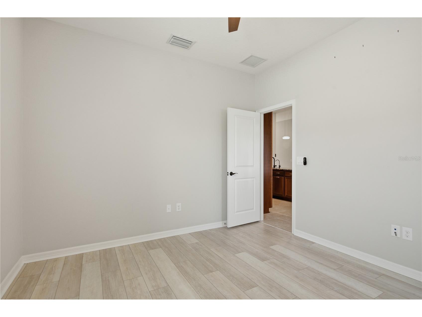 6410 Falling Oak Trail Wesley Chapel FL 33545 TB8511238 image31
