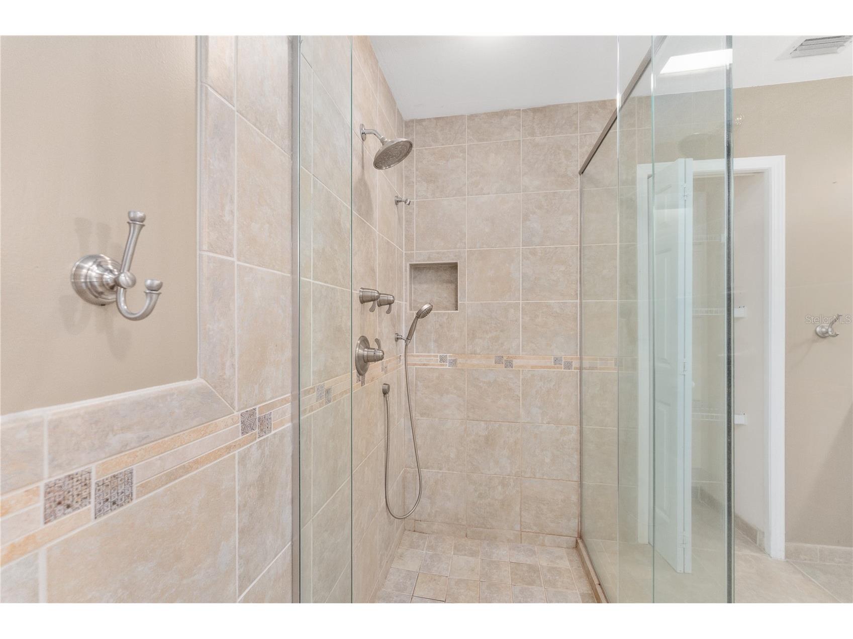 6410 NW 160th Street Alachua FL 32615 GC540873 image19