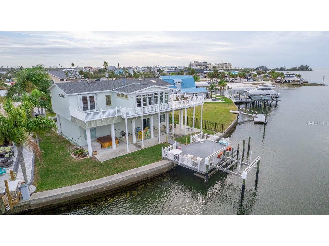 6411 Yvette Drive Hudson FL 34667 W7861361 image1