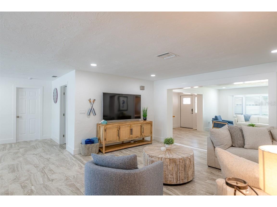 6412 1st Palm Point Saint Pete Beach FL 33706 TB8419583 image16