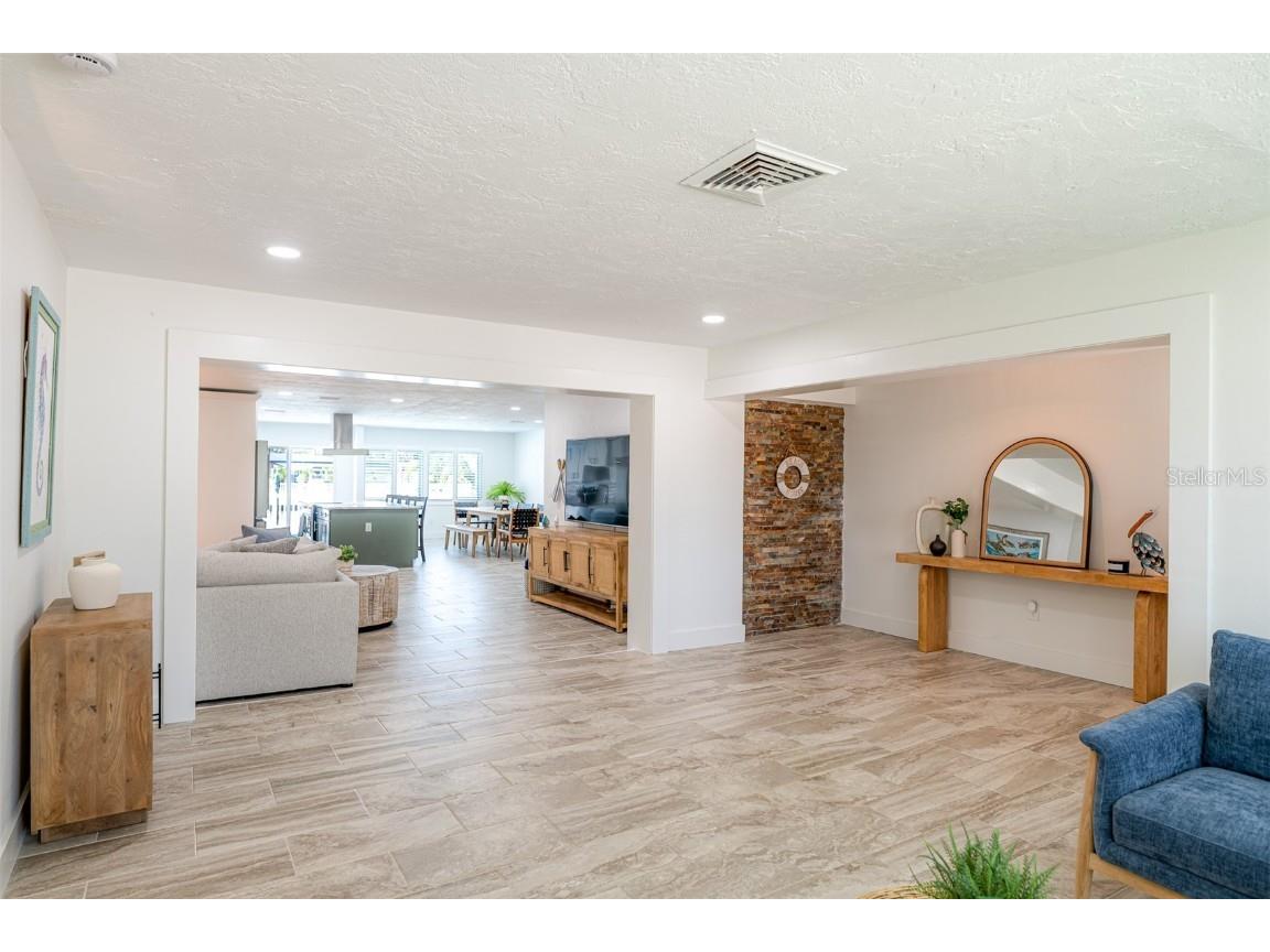 6412 1st Palm Point Saint Pete Beach FL 33706 TB8419583 image9