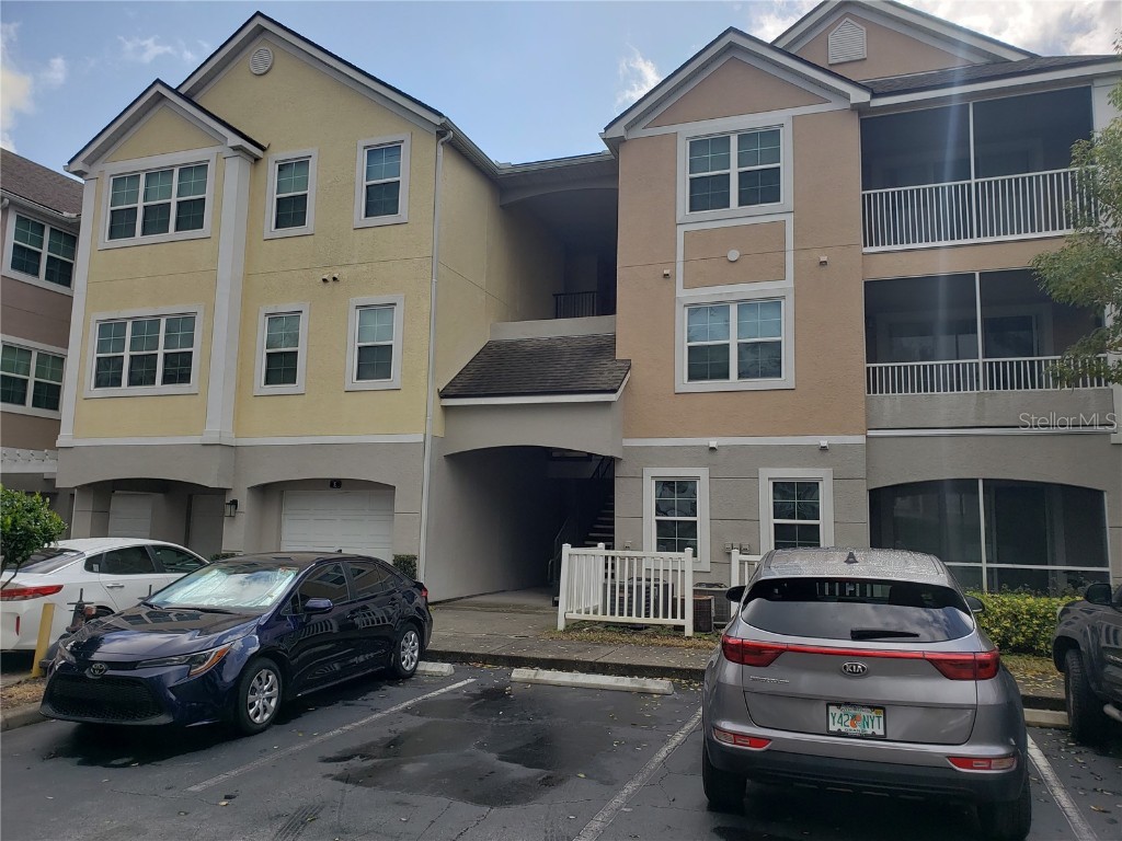 6412 Queens Borough Avenue #207 Orlando FL 32835 O6144976 image1