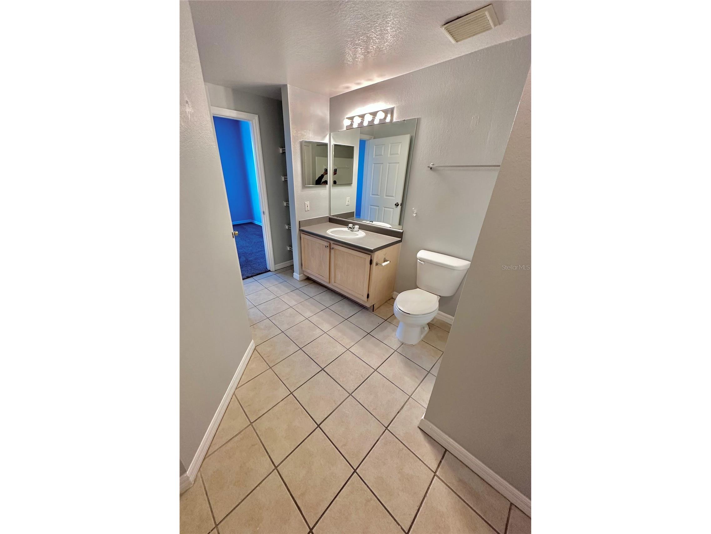 6412 Queens Borough Avenue #209 Orlando FL 32835 - TURKEY LAKE O6386484 image11