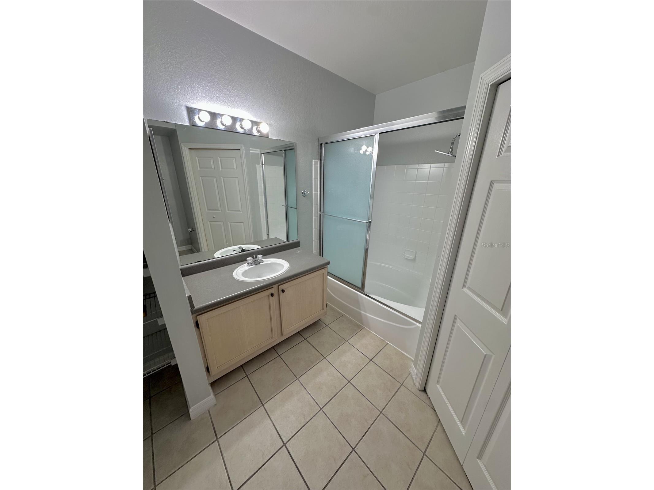 6412 Queens Borough Avenue #209 Orlando FL 32835 - TURKEY LAKE O6386484 image16