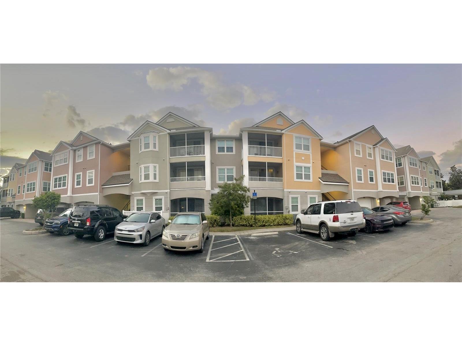 6413 Astor Village Avenue #109 Orlando FL 32835 - TURKEY LAKE O6166844 image1