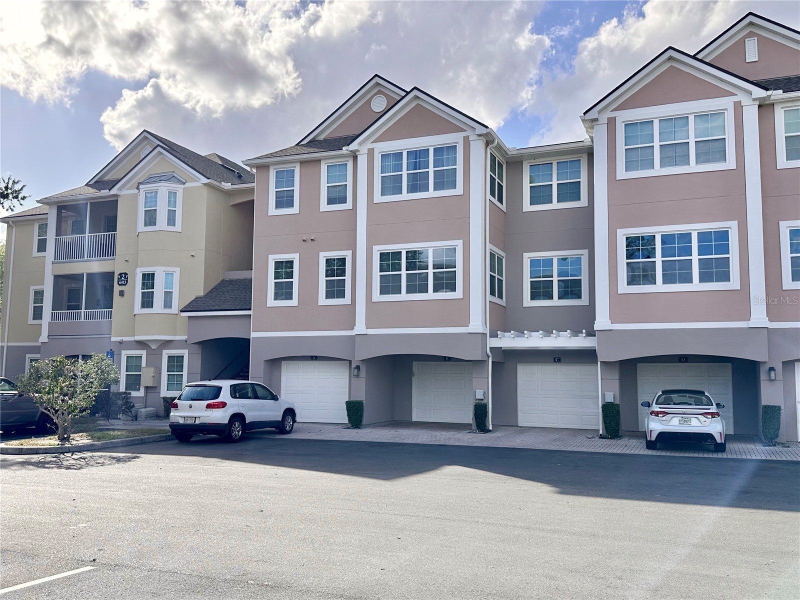 6413 Astor Village Avenue #203 Orlando FL 32835 - TURKEY LAKE O6402967 image1
