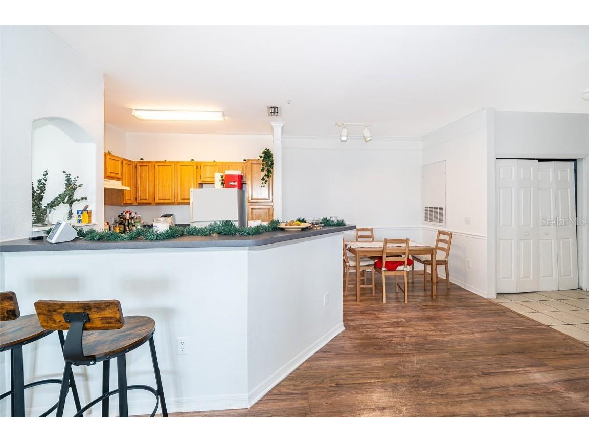 6413 Astor Village Avenue #305 Orlando FL 32835 - TURKEY LAKE O6273470 image8