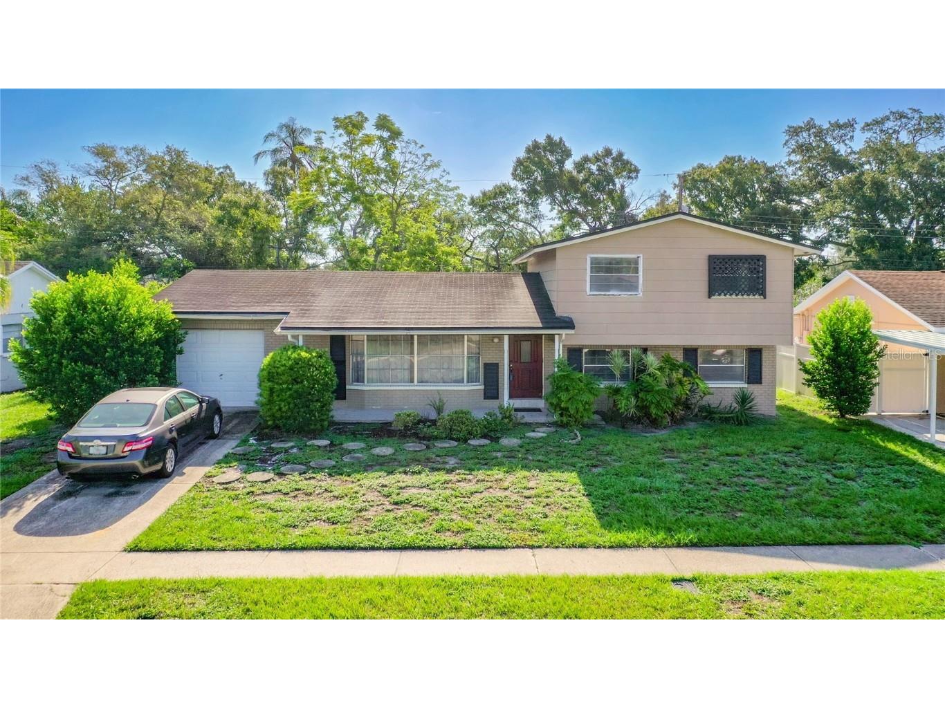 6413 Rosewood Drive Tampa FL 33615 T3464282 image1