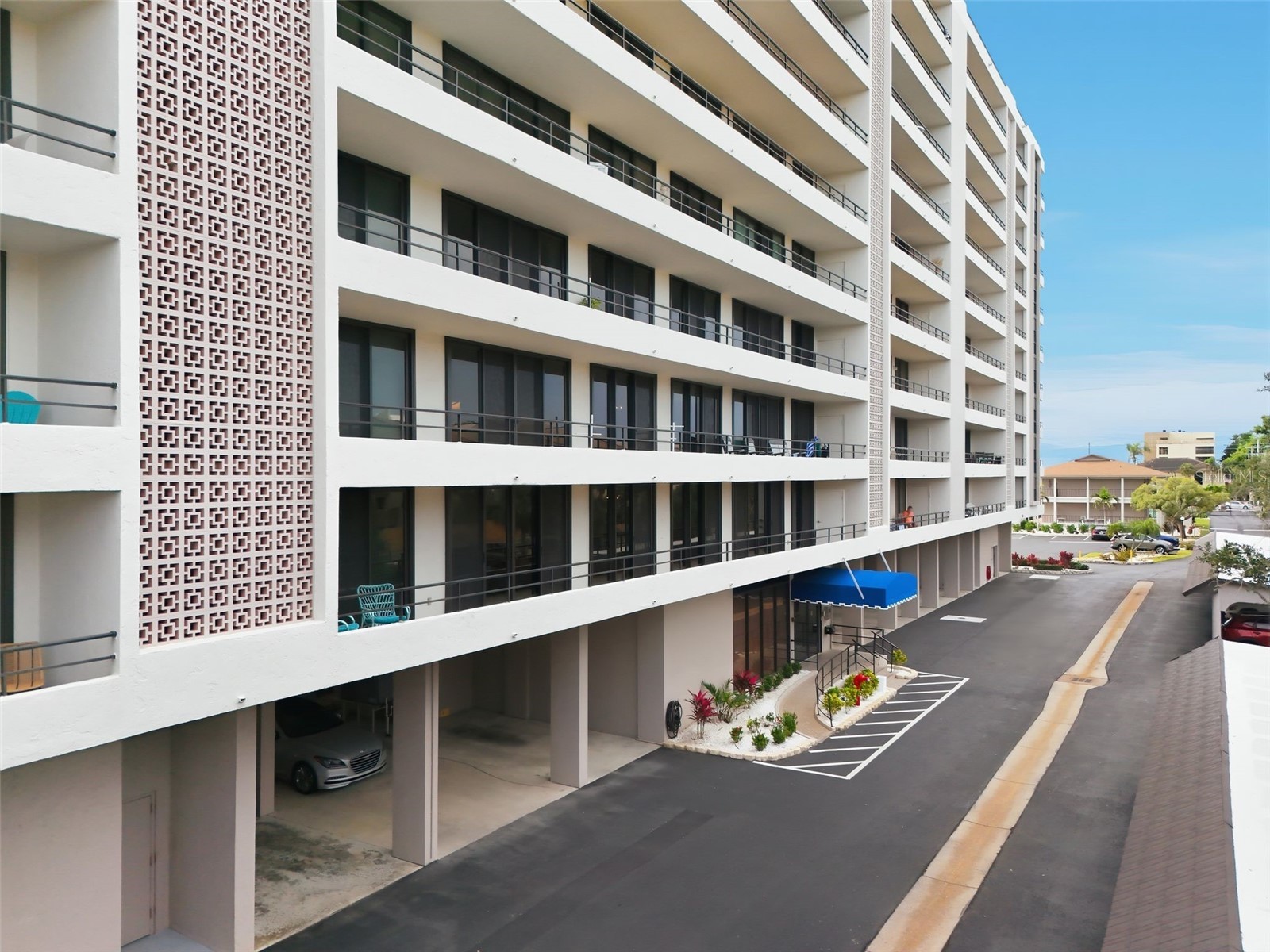 6415 Midnight Pass Road #211 Sarasota FL 34242 - SARASOTA BAY A4675481 image1