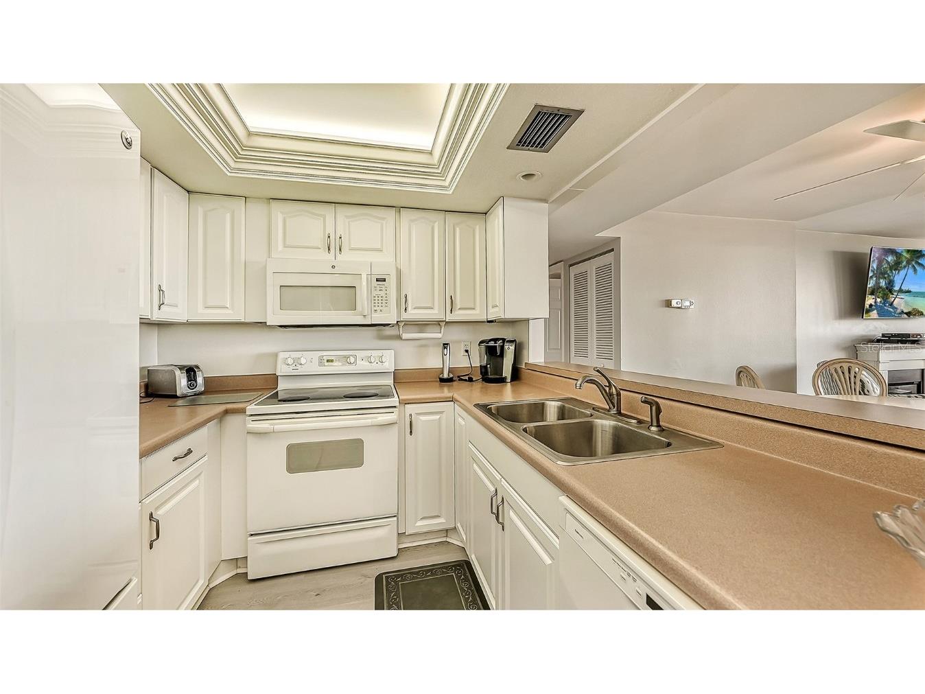 6415 Midnight Pass Road #602 Sarasota FL 34242 A4438172 image9