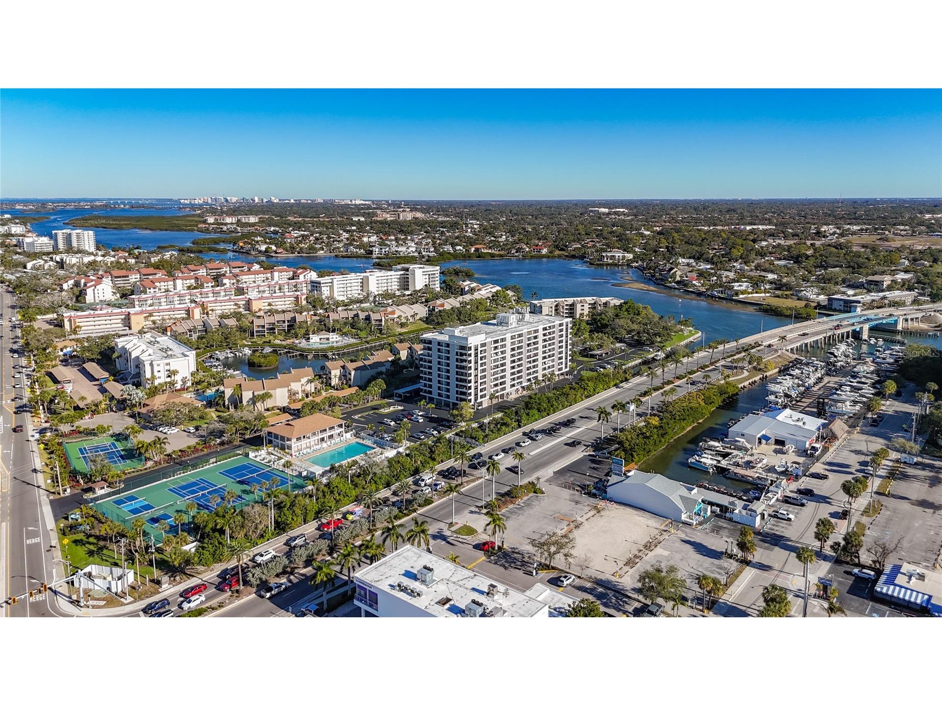 6415 Midnight Pass Road #702 Sarasota FL 34242 A4678463 image1