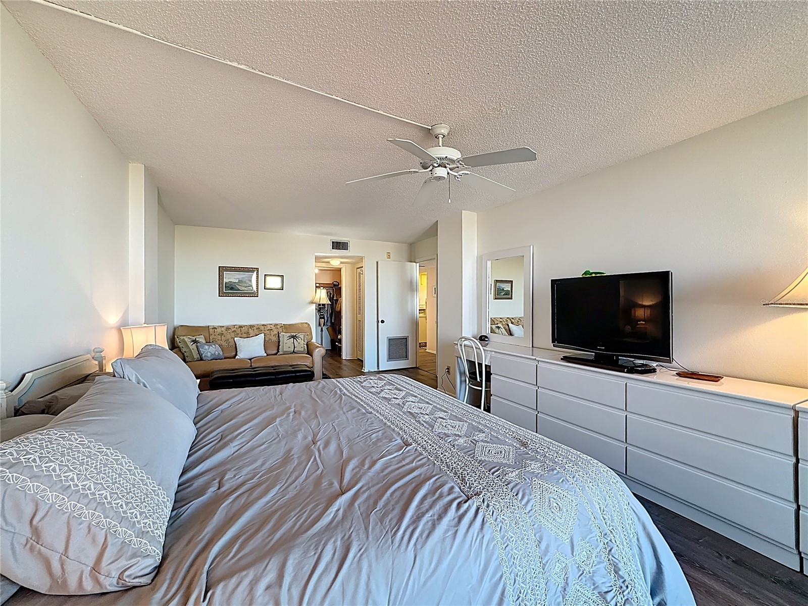 6415 Midnight Pass Road #702 Sarasota FL 34242 A4678463 image22