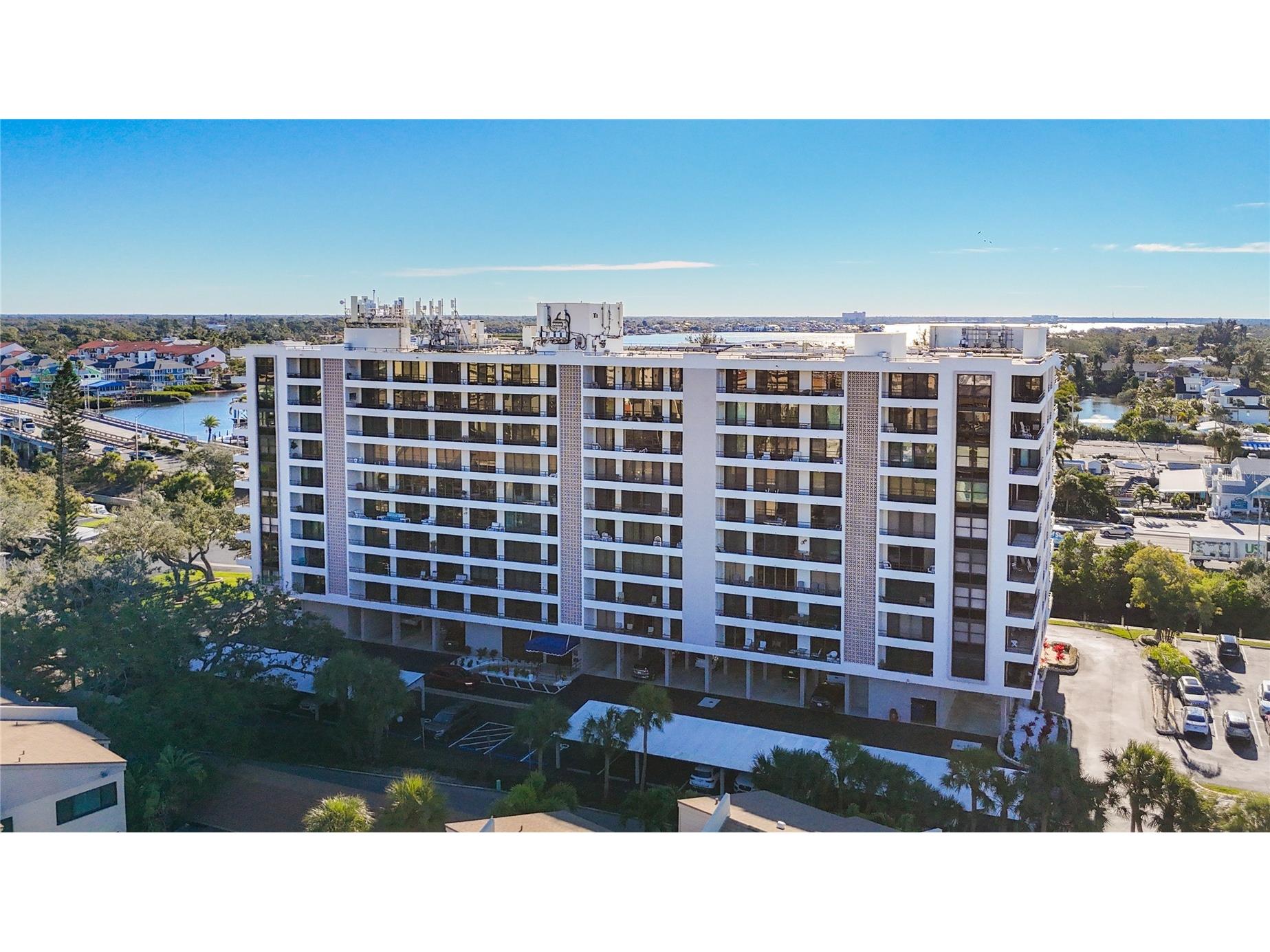 6415 Midnight Pass Road #702 Sarasota FL 34242 A4678463 image3