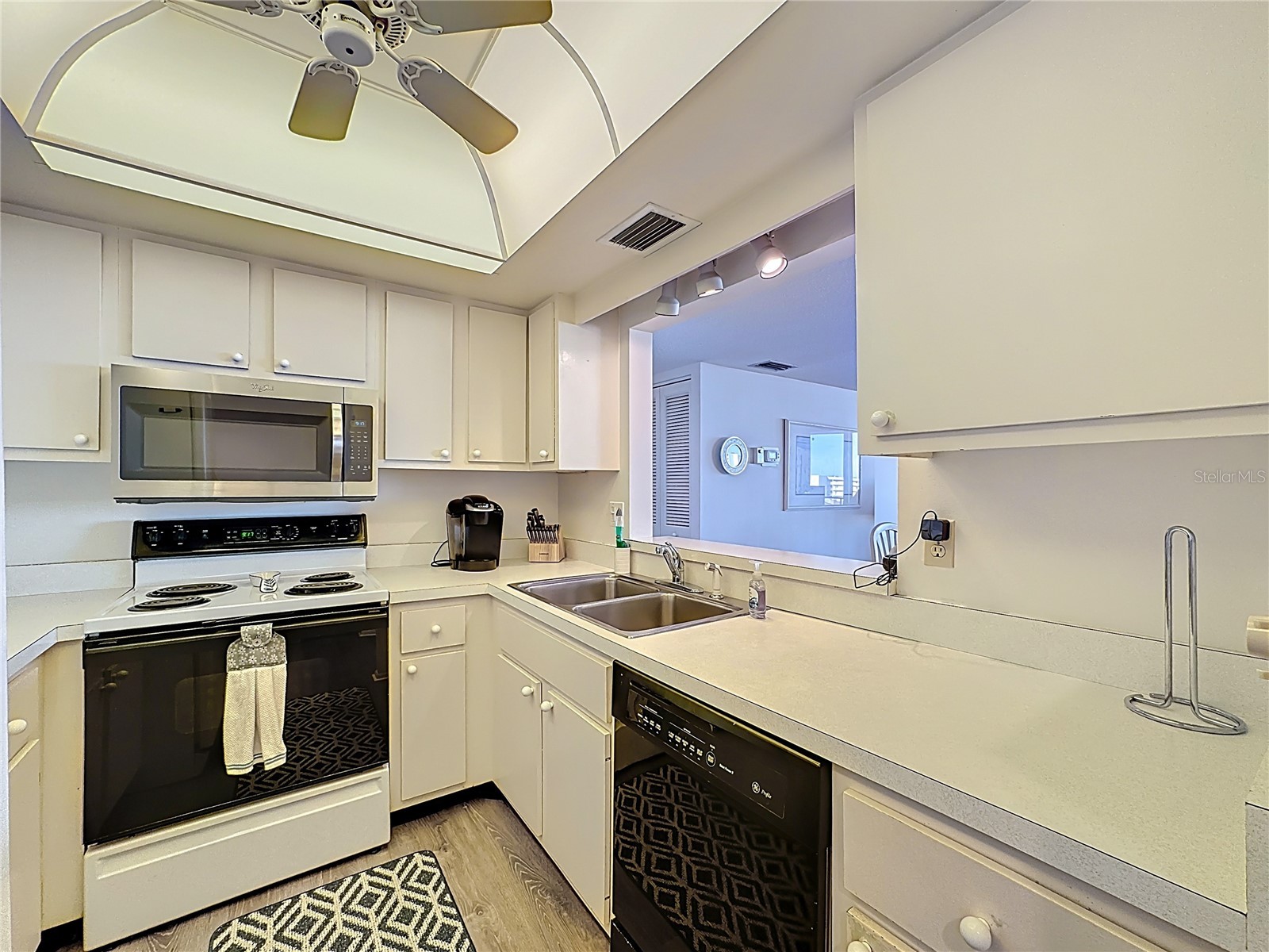 6415 Midnight Pass Road #702 Sarasota FL 34242 A4678463 image5