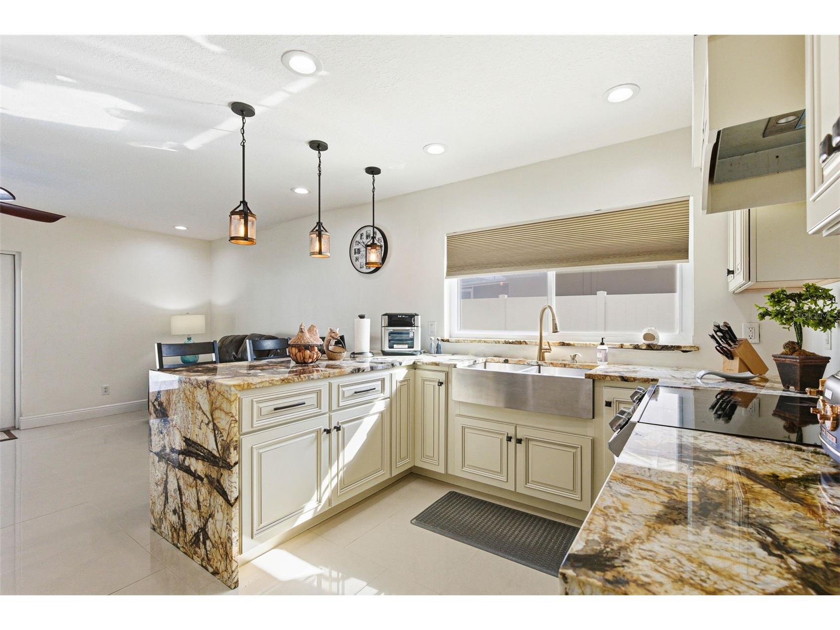 6415 Windwood Court Tampa FL 33634 TB8482371 image13