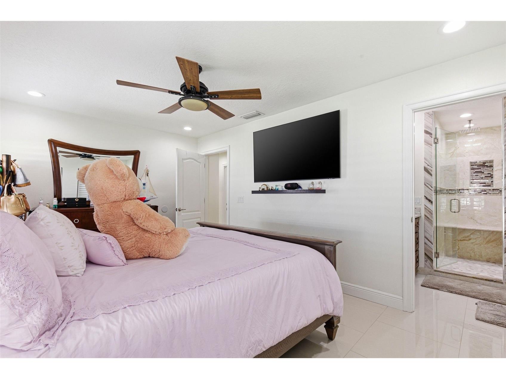 6415 Windwood Court Tampa FL 33634 TB8482371 image26