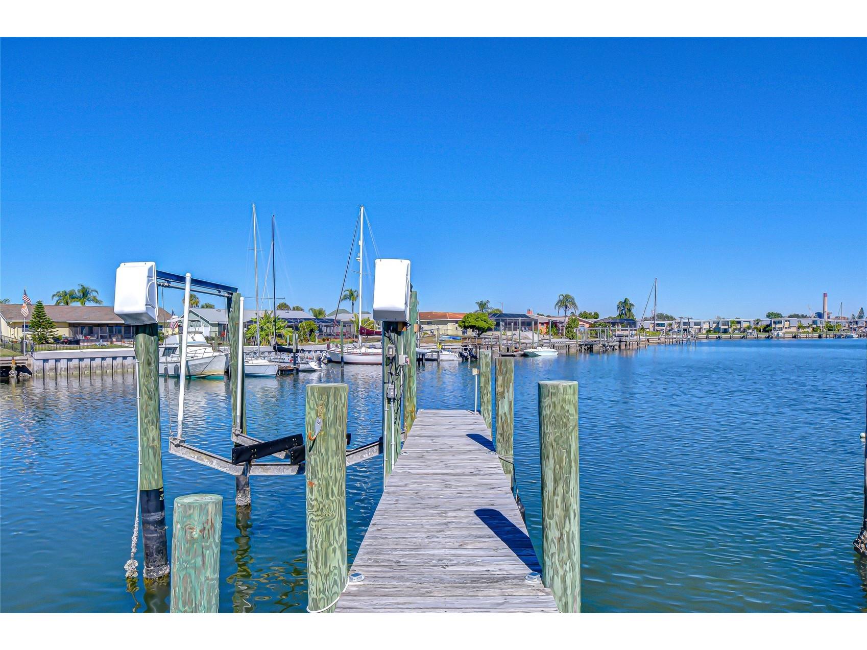 6416 Lake Sunrise Drive Apollo Beach FL 33572 TB8466220 image27