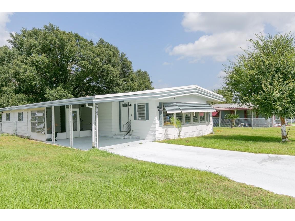 6417 NE 2nd Place Ocala FL 34470 OM657861 image1