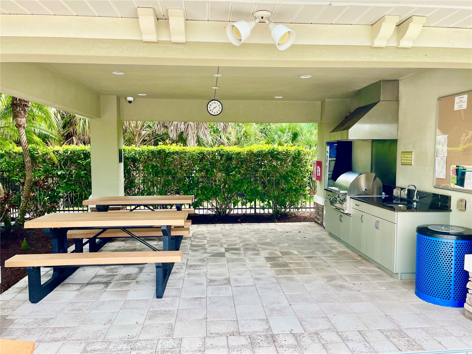 6417 Pine Breeze Run Sarasota FL 34243 A4666959 image30