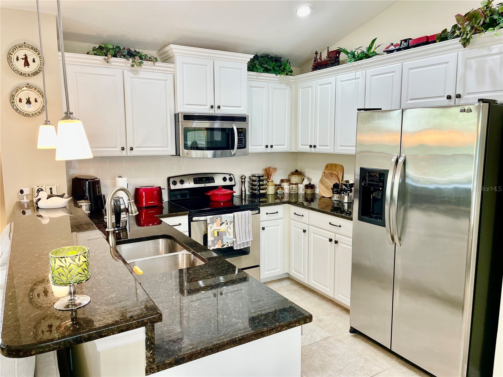 6417 Pine Breeze Run Sarasota FL 34243 A4666959 image8