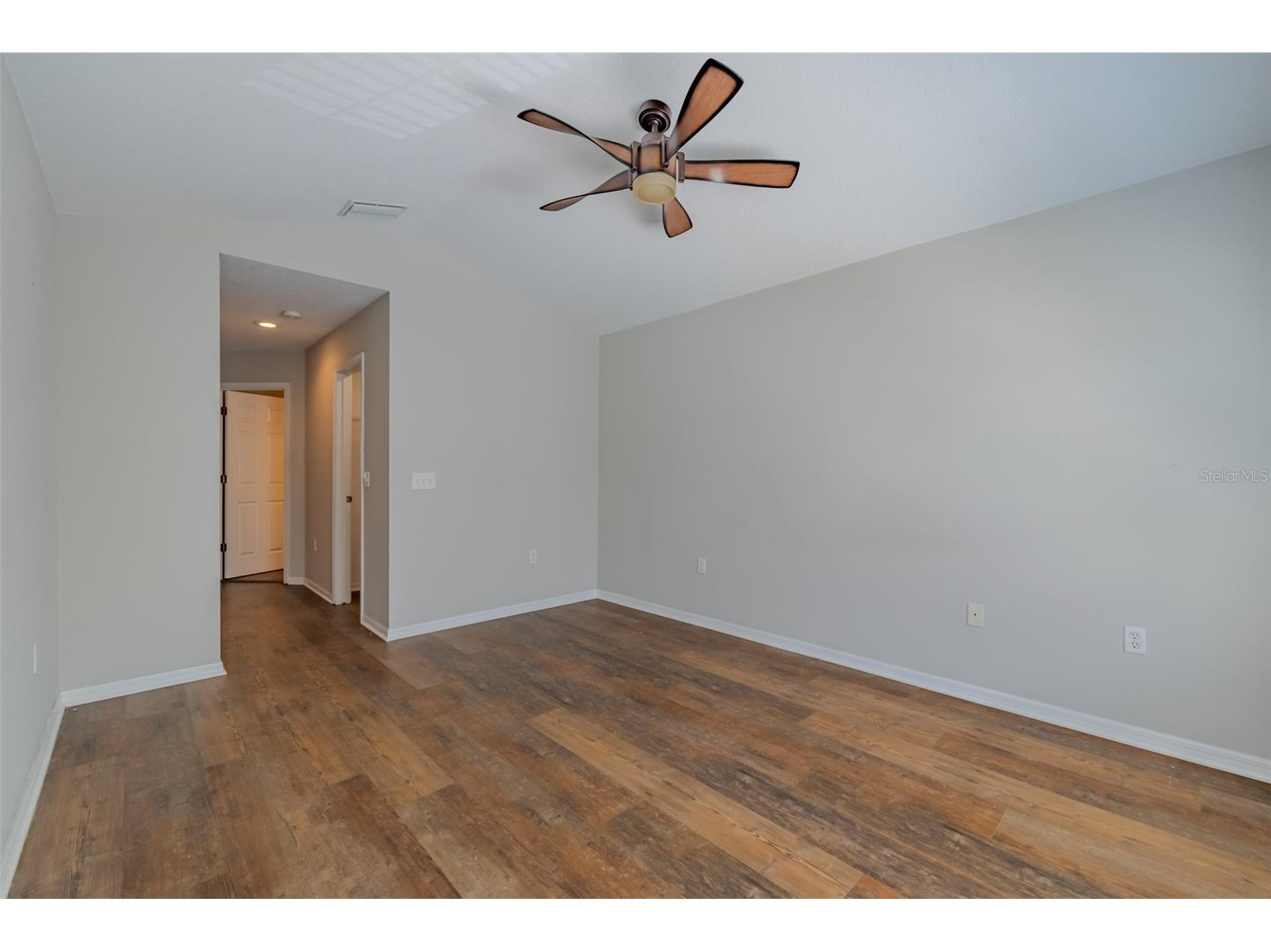 6417 Rosefinch Court #102 Lakewood Ranch FL 34202 TB8500935 image17