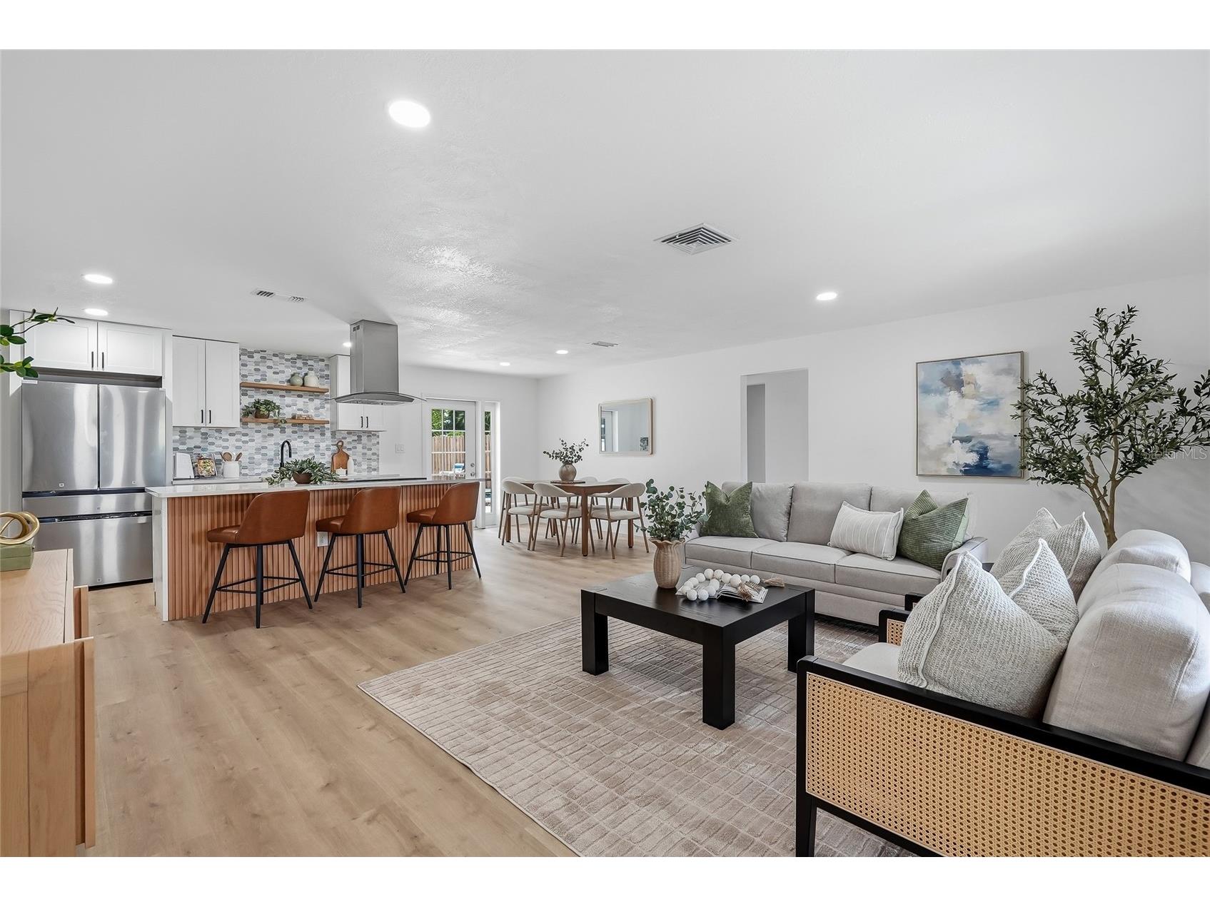 6419 Pelican Drive S Saint Petersburg FL 33707 TB8528377 image2