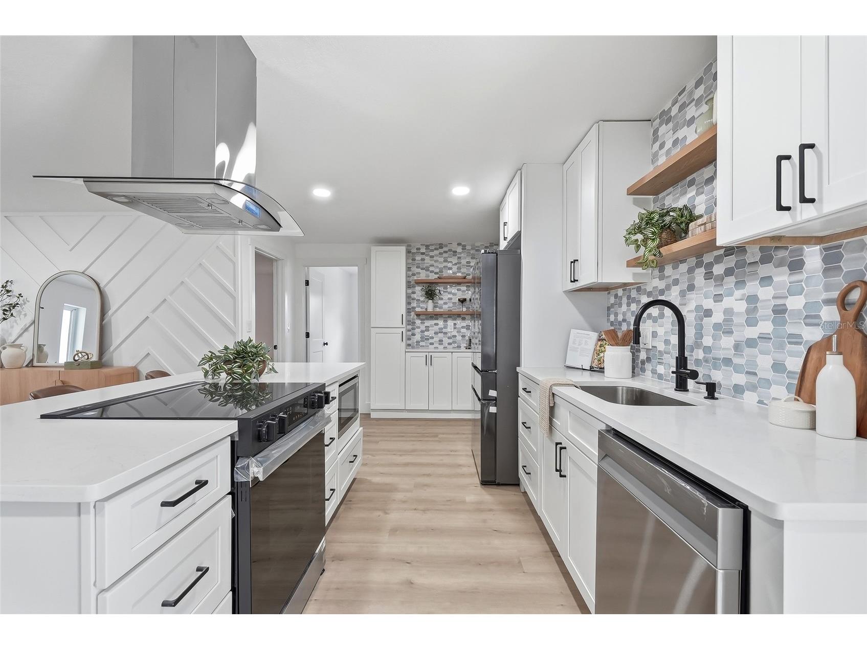 6419 Pelican Drive S Saint Petersburg FL 33707 TB8528377 image3