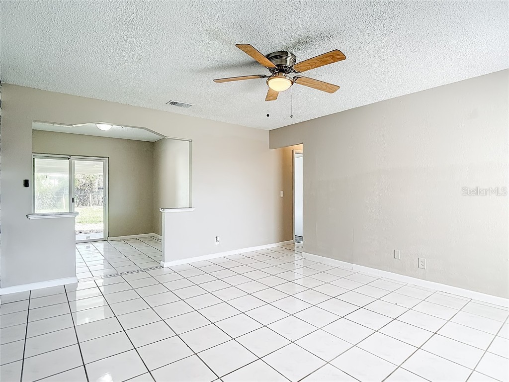 6419 W Paris Street Tampa FL 33634 TB8431845 image4