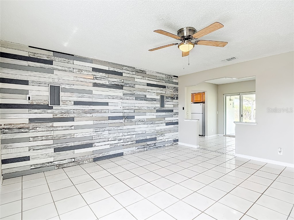 6419 W Paris Street Tampa FL 33634 TB8431845 image5