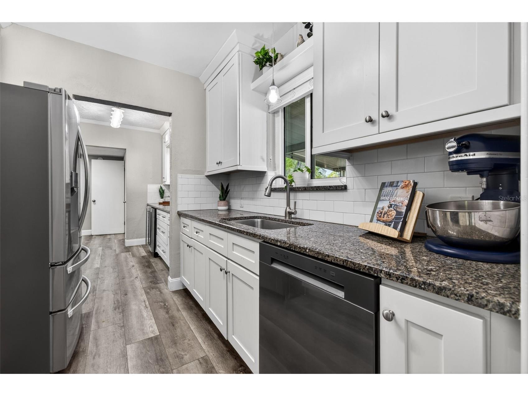 642 38th Avenue NE Saint Petersburg FL 33704 TB8512728 image11