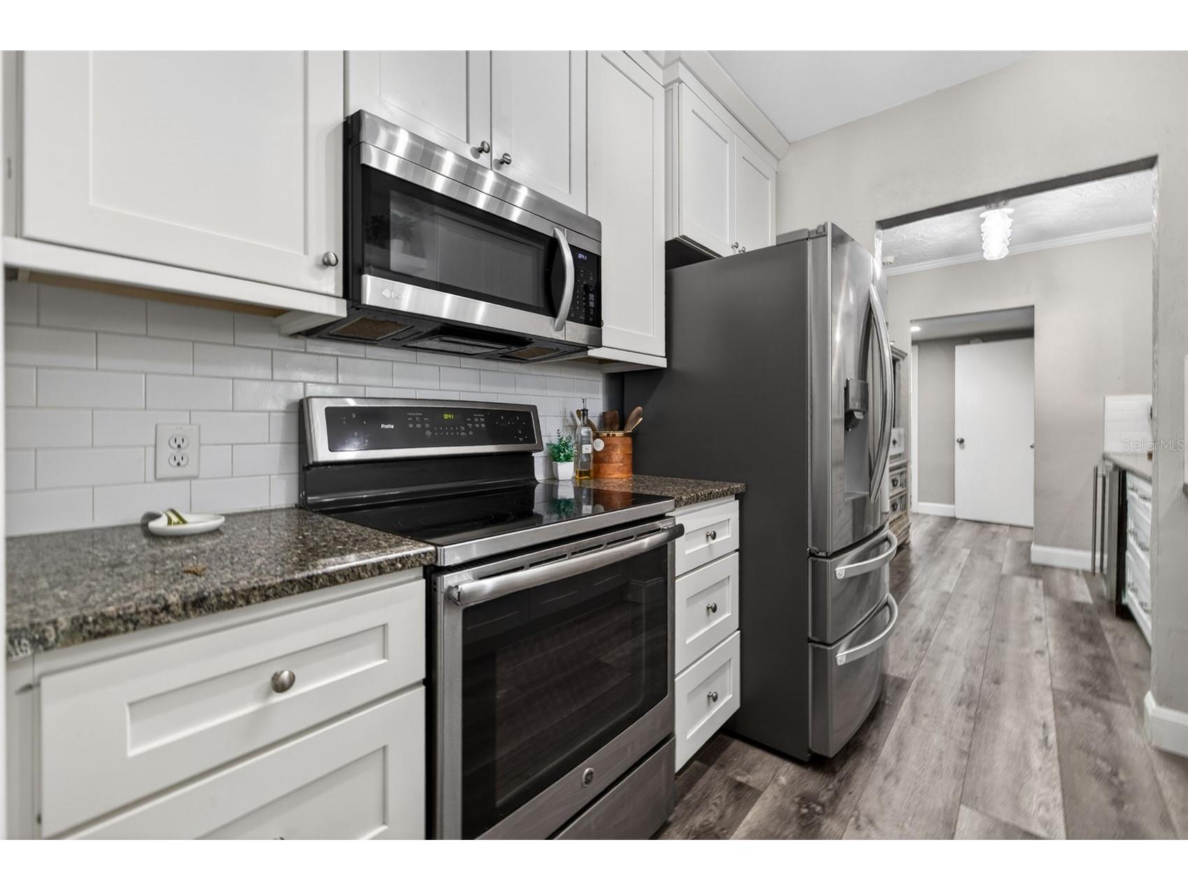 642 38th Avenue NE Saint Petersburg FL 33704 TB8512728 image12