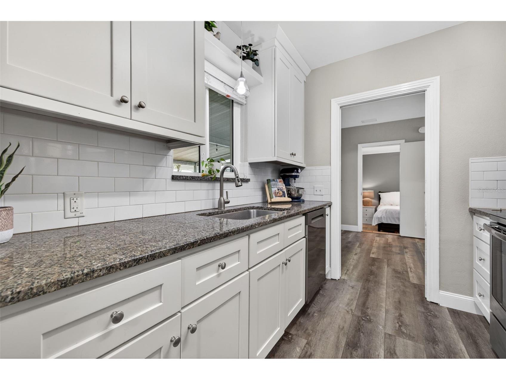 642 38th Avenue NE Saint Petersburg FL 33704 TB8512728 image14