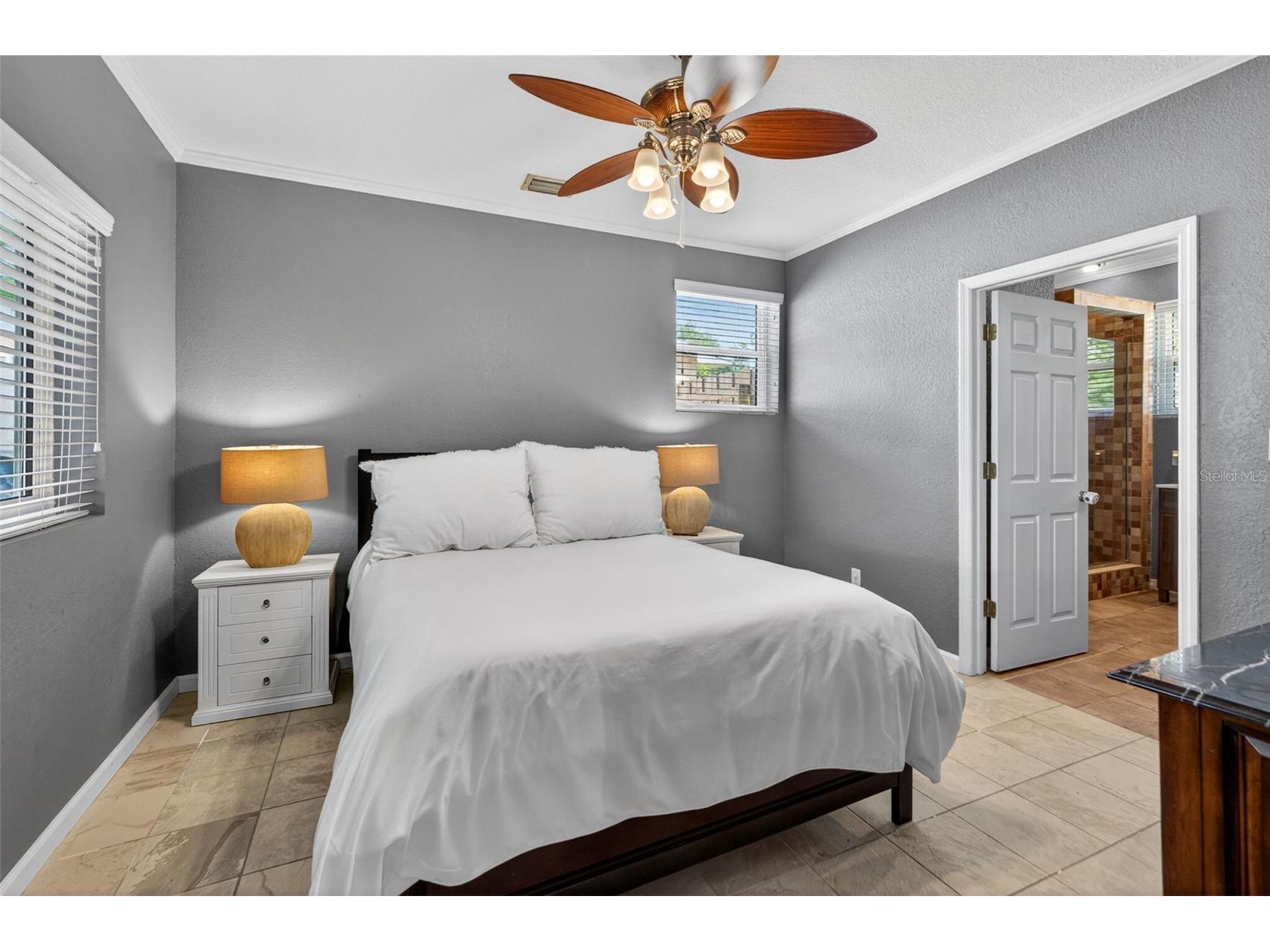 642 38th Avenue NE Saint Petersburg FL 33704 TB8512728 image18