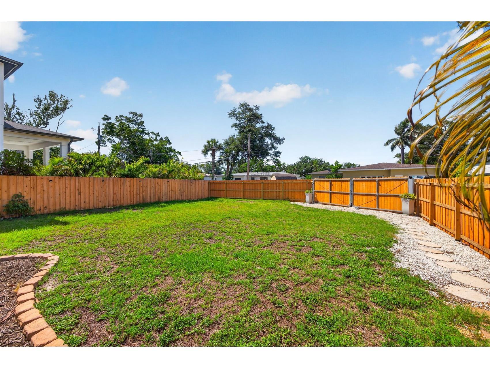 642 38th Avenue NE Saint Petersburg FL 33704 TB8512728 image28