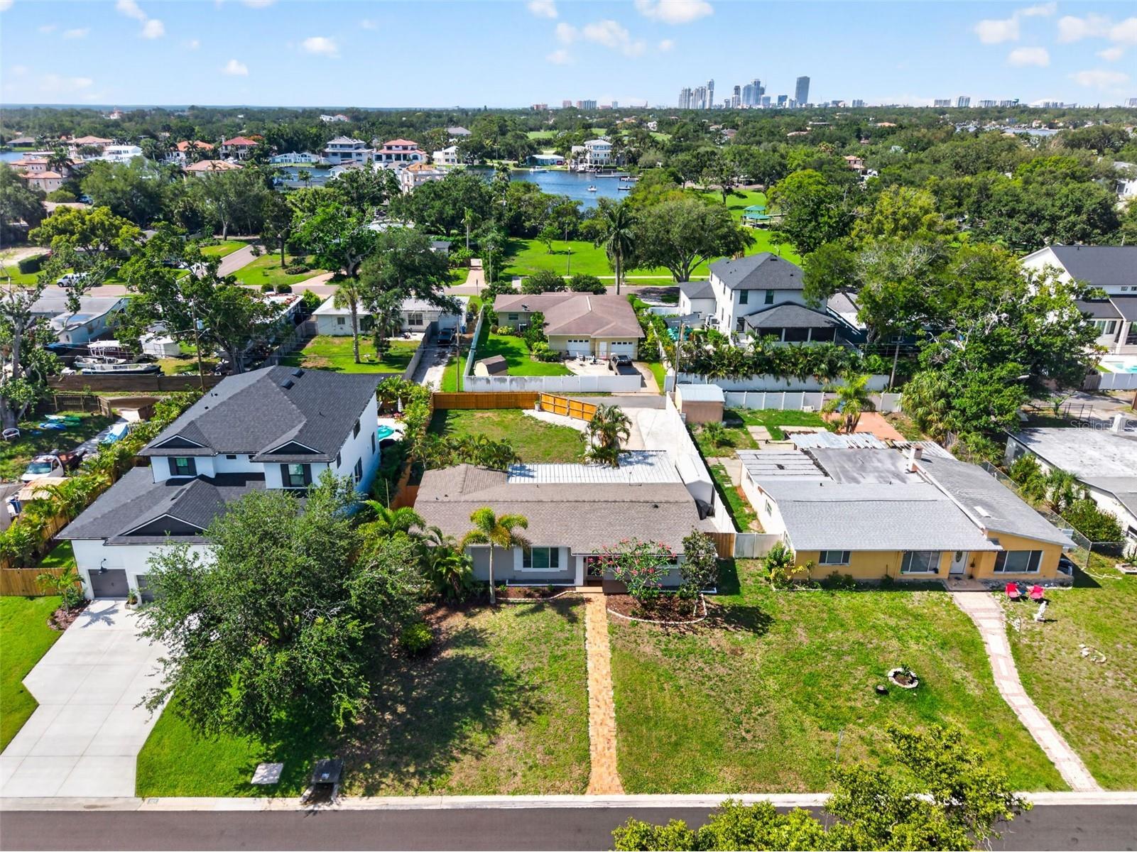 642 38th Avenue NE Saint Petersburg FL 33704 TB8512728 image4