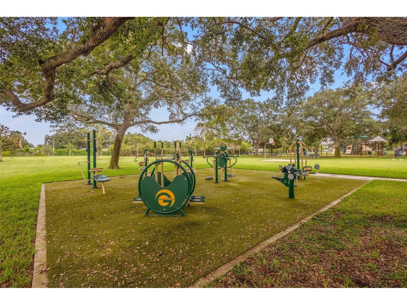 642 38th Avenue NE Saint Petersburg FL 33704 TB8512728 image41