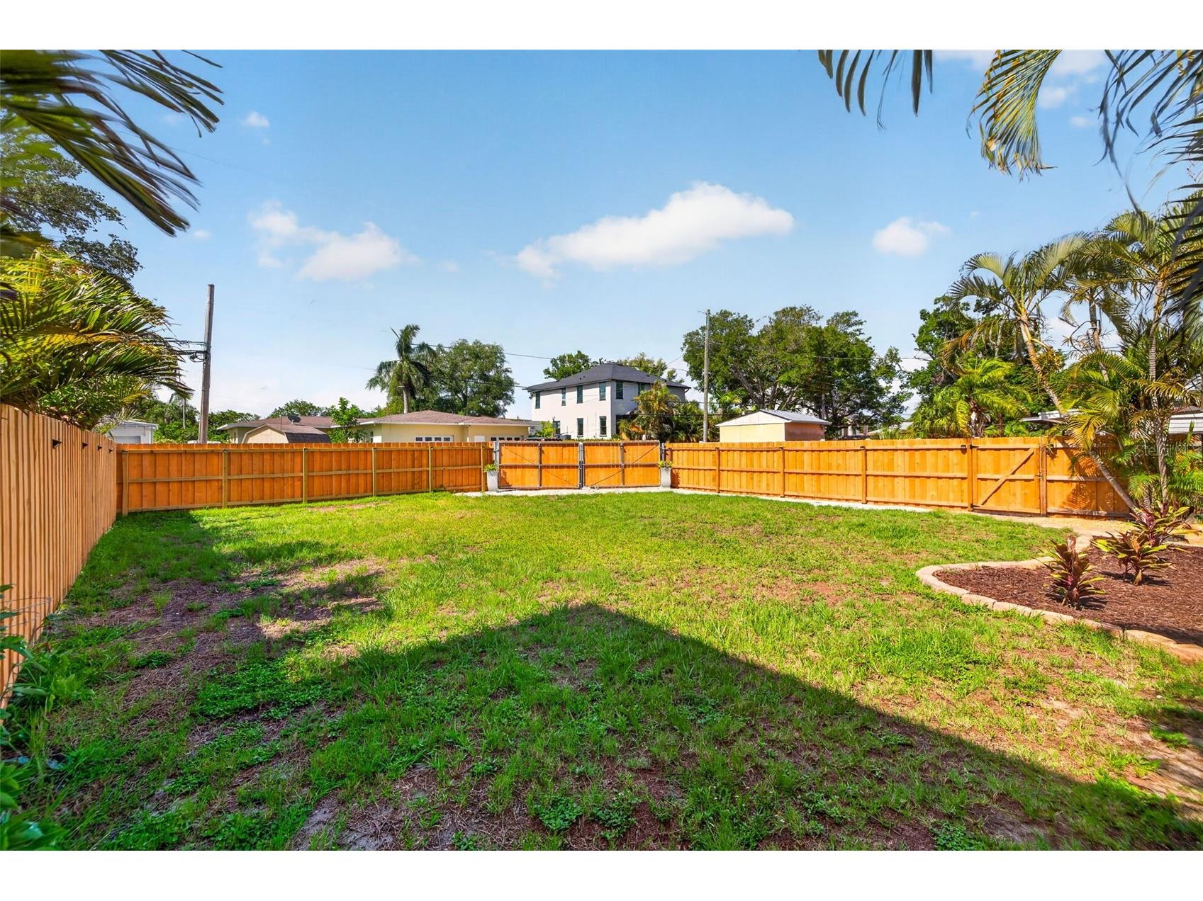 642 38th Avenue NE Saint Petersburg FL 33704 TB8512728 image5