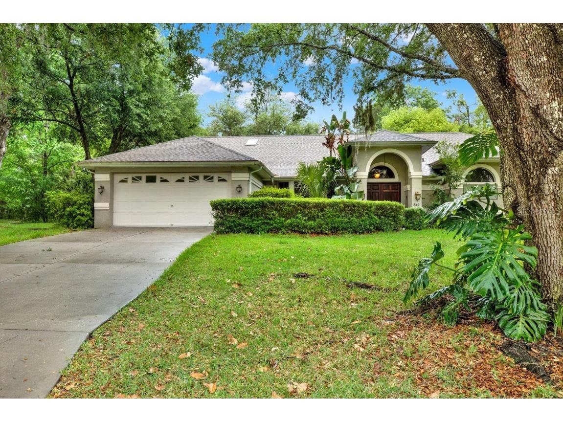 642 Erin Way Brooksville FL 34601 W7875378 image2