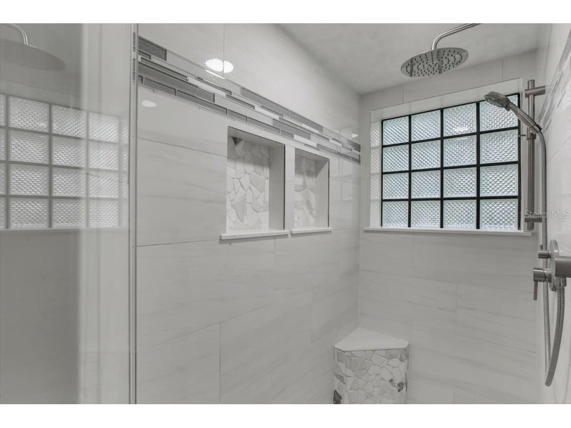 642 Erin Way Brooksville FL 34601 W7875378 image30