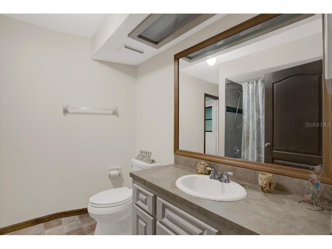 642 Erin Way Brooksville FL 34601 W7875378 image34