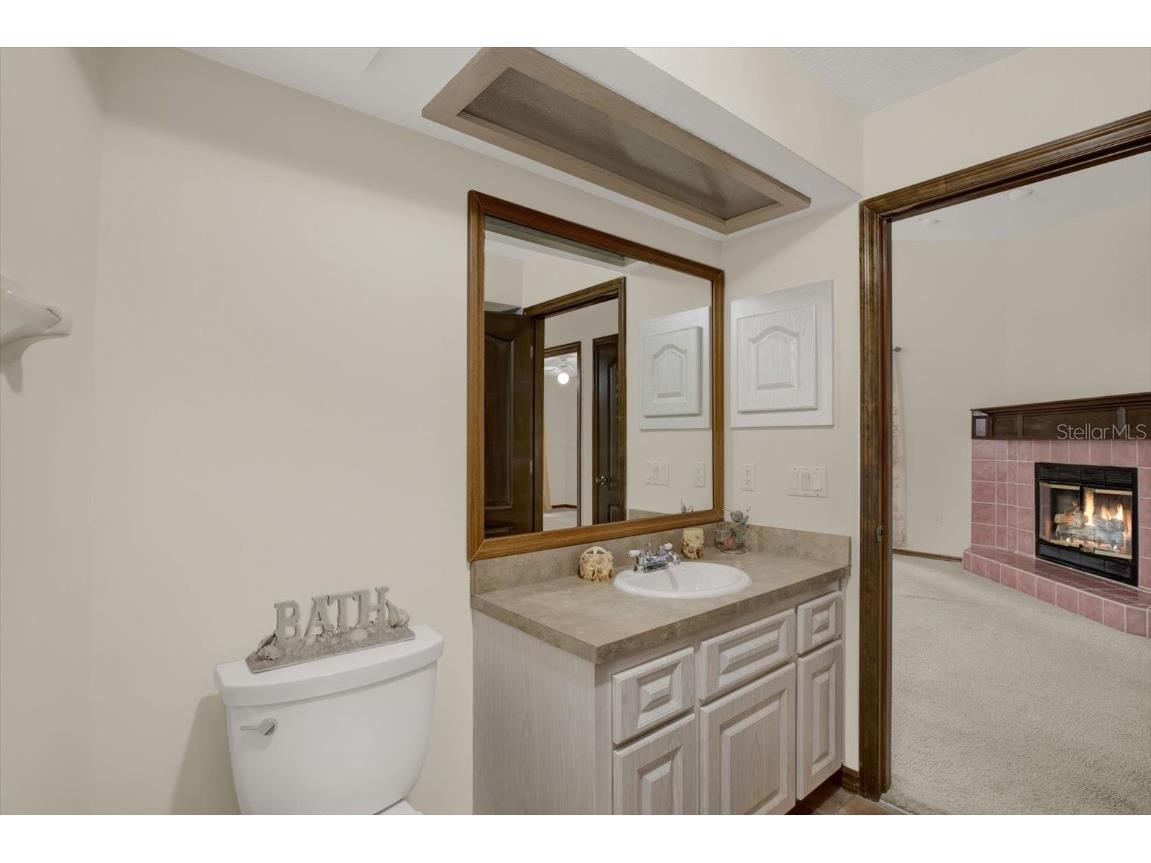 642 Erin Way Brooksville FL 34601 W7875378 image35