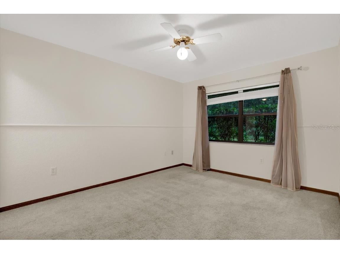 642 Erin Way Brooksville FL 34601 W7875378 image36