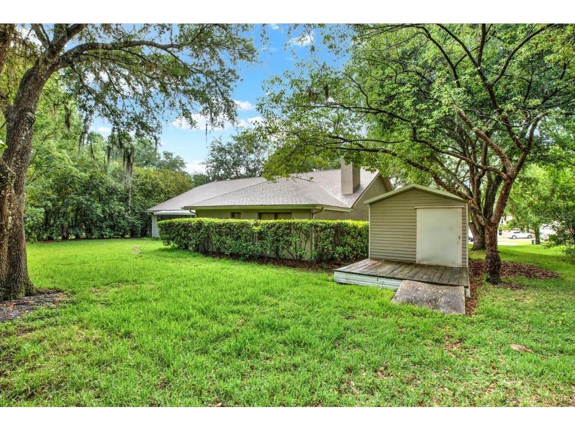 642 Erin Way Brooksville FL 34601 W7875378 image44