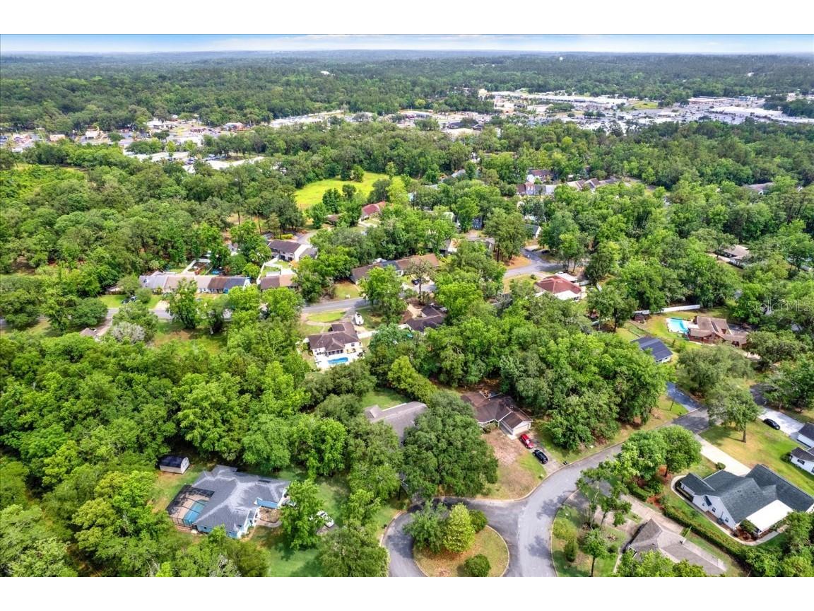 642 Erin Way Brooksville FL 34601 W7875378 image52