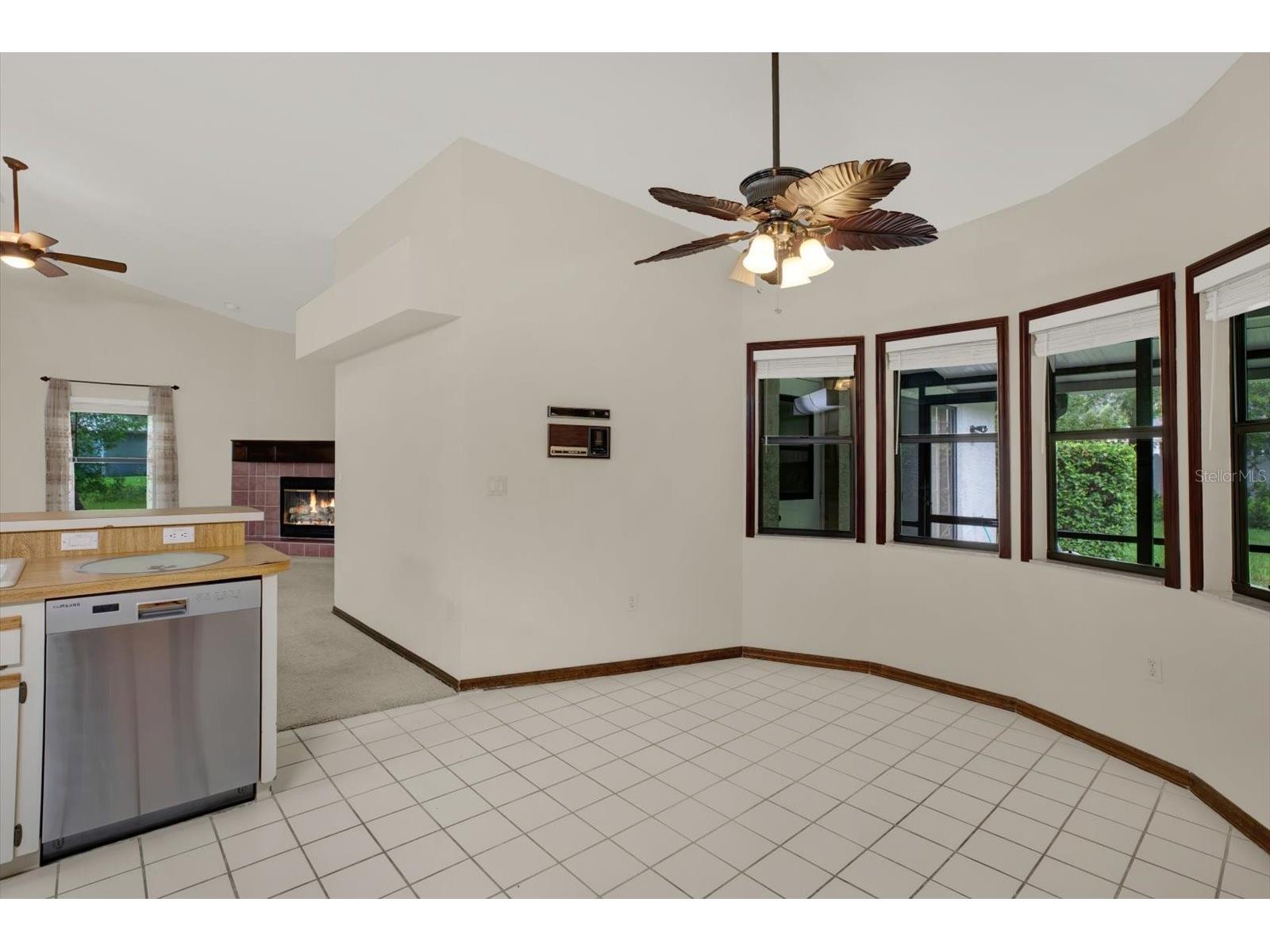 642 Erin Way Brooksville FL 34601 W7882901 image12