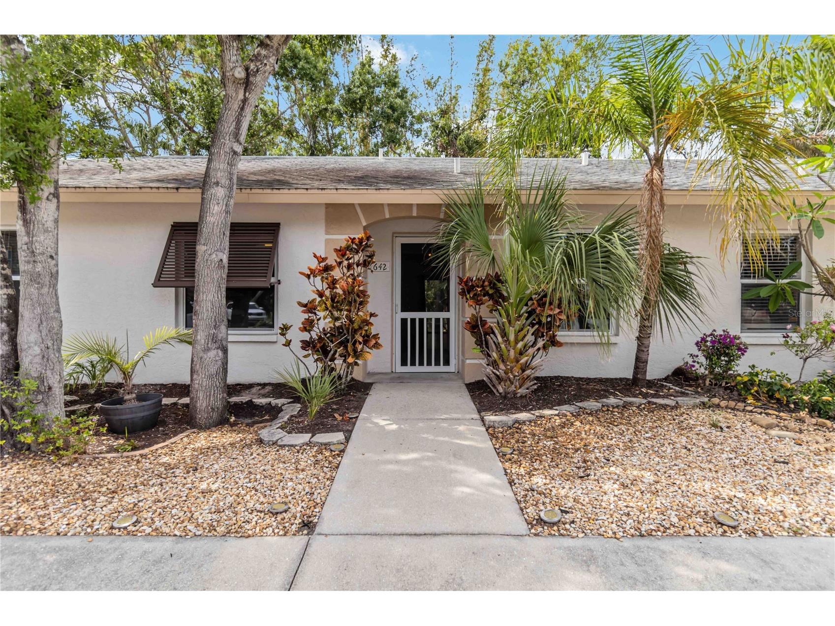 642 N Jefferson Avenue #13 Sarasota FL 34237 A4651611 image1