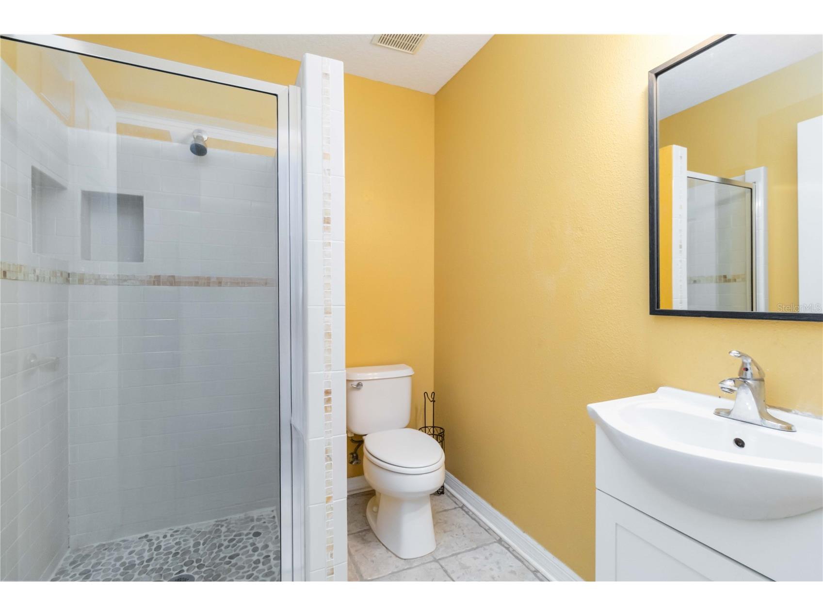 642 N Jefferson Avenue #13 Sarasota FL 34237 A4651611 image23